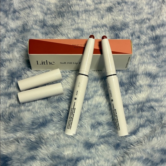 Other - Soft Fill Lip Pencil Duo Set - scarlet & dusk New in Box